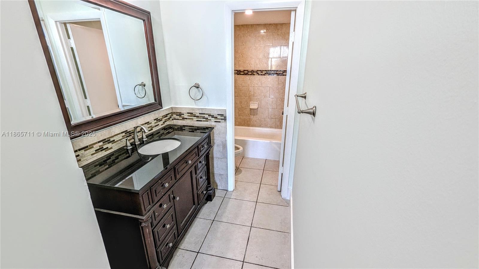 ARLEN HOUSE CONDO - Residential