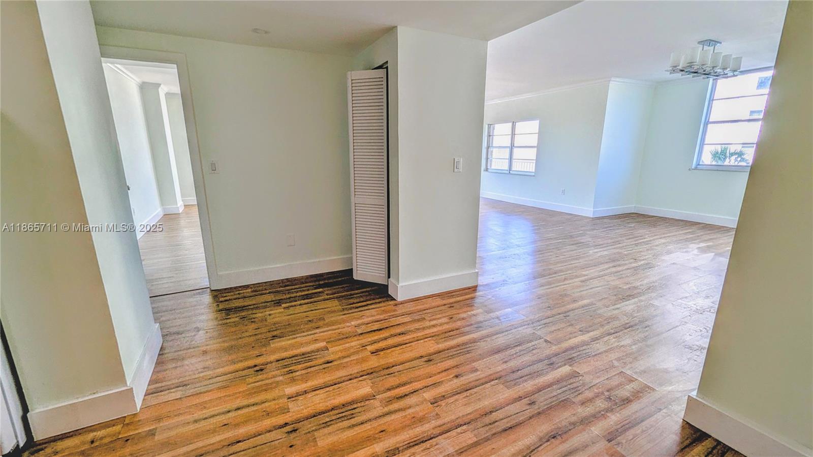 ARLEN HOUSE CONDO - Residential