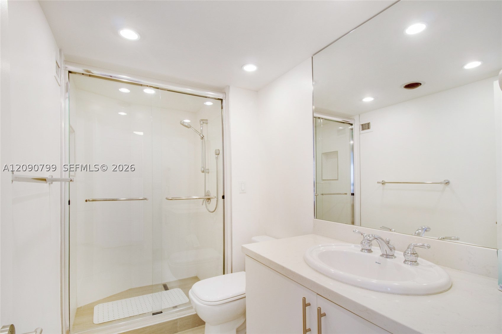 1111 Crandon Blvd B606