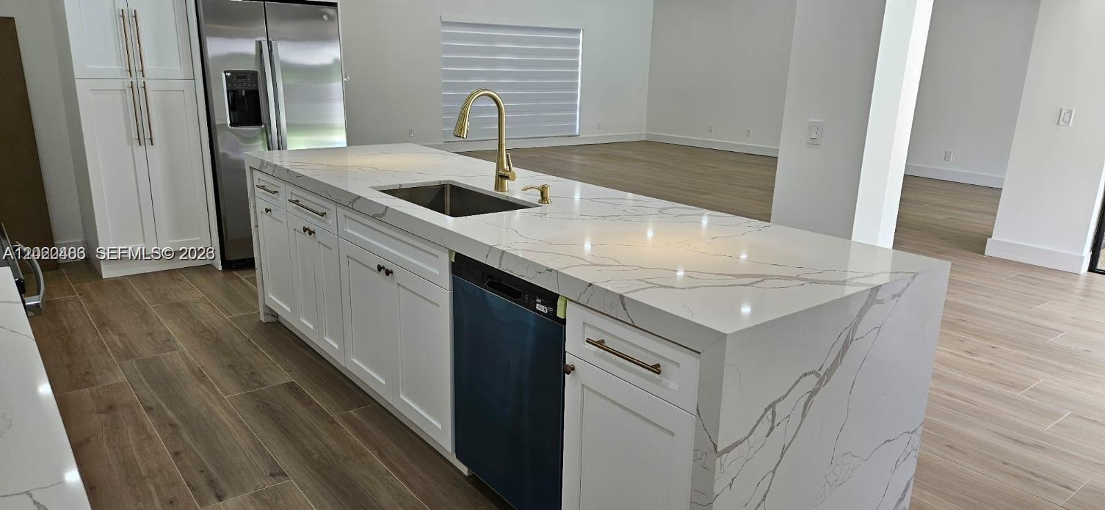 MAPLEWOOD - Residential
