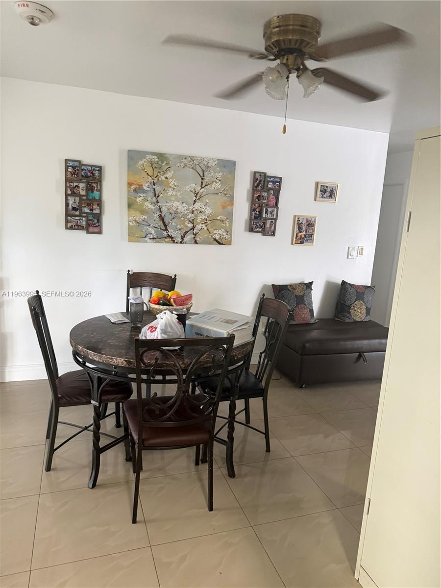 WINSTON PARK UNIT TWO - Residential