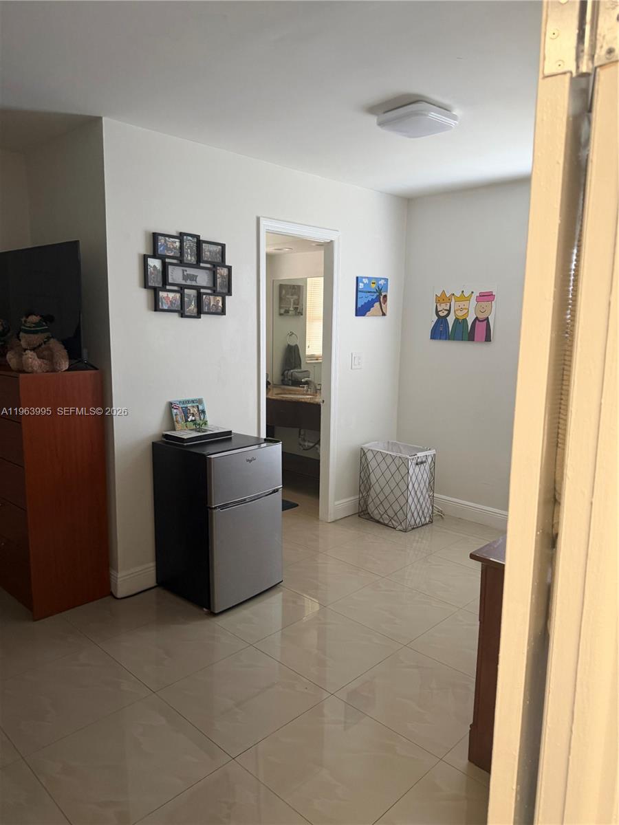 WINSTON PARK UNIT TWO - Residential