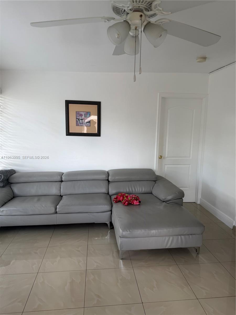 WINSTON PARK UNIT TWO - Residential