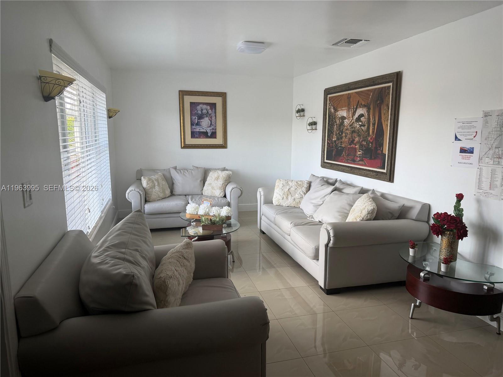 WINSTON PARK UNIT TWO - Residential