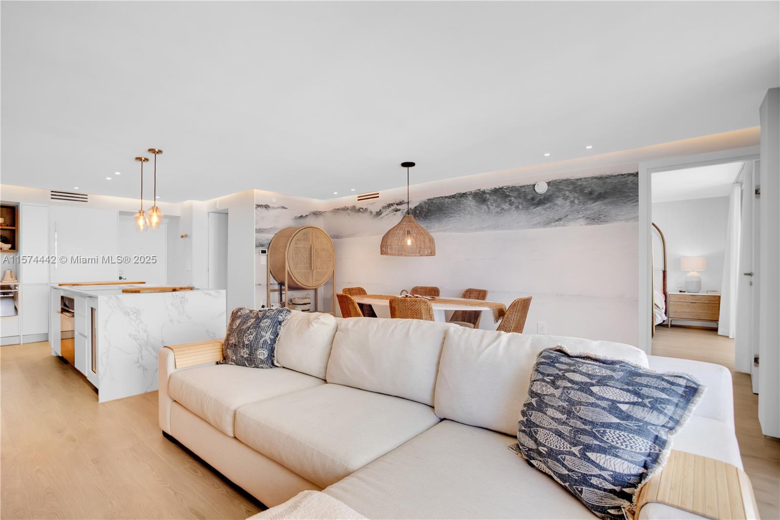 CARLISLE ON THE OCEAN CON - Residential