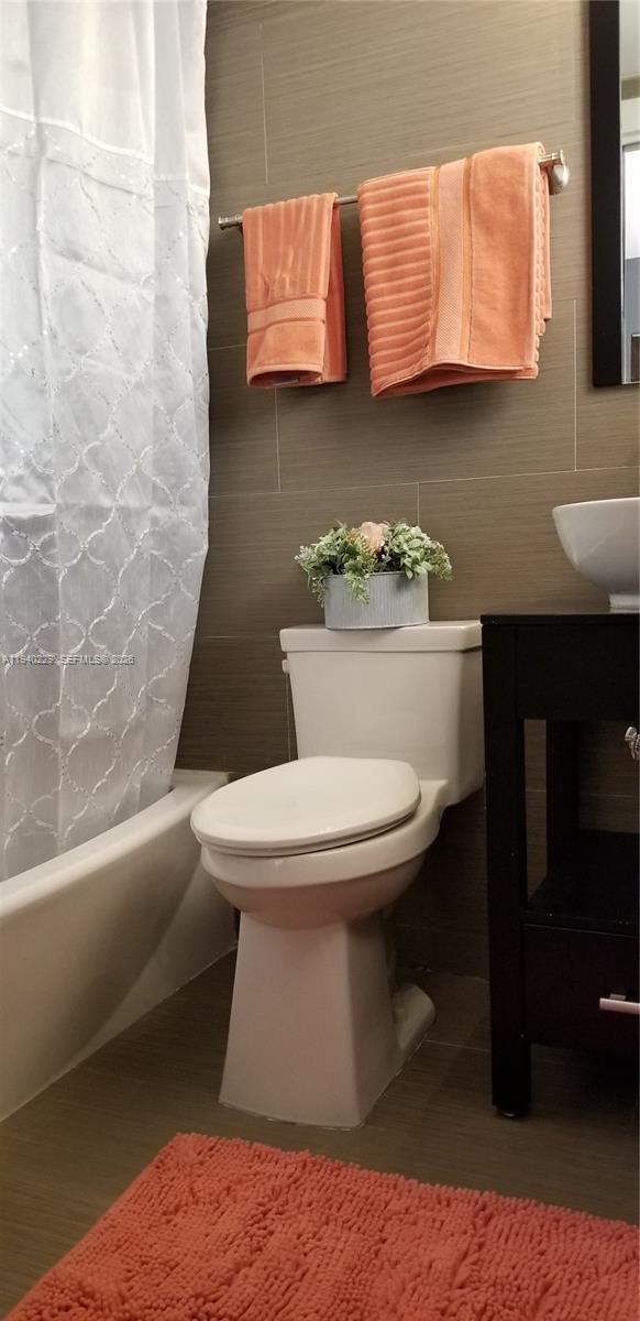 EVERGLADES SOUTH CONDO - Residential