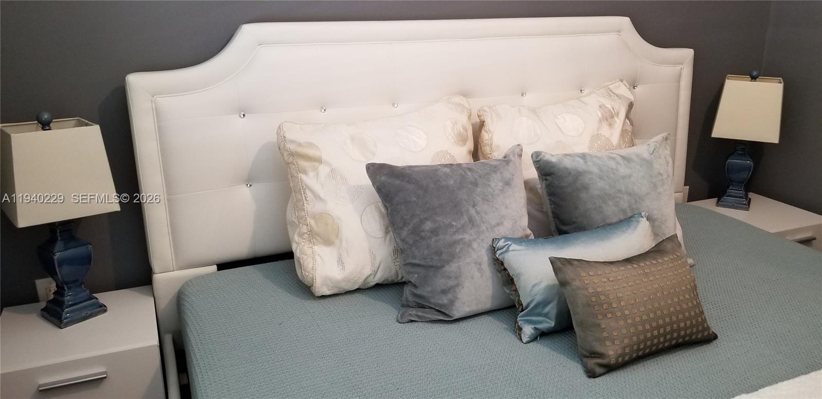 EVERGLADES SOUTH CONDO - Residential