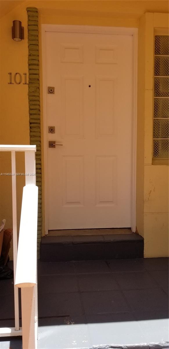 EVERGLADES SOUTH CONDO - Residential