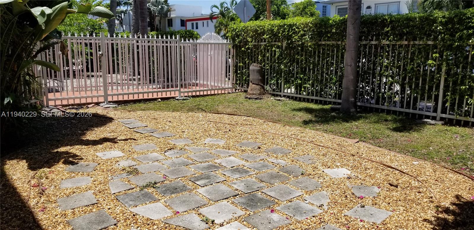 EVERGLADES SOUTH CONDO - Residential