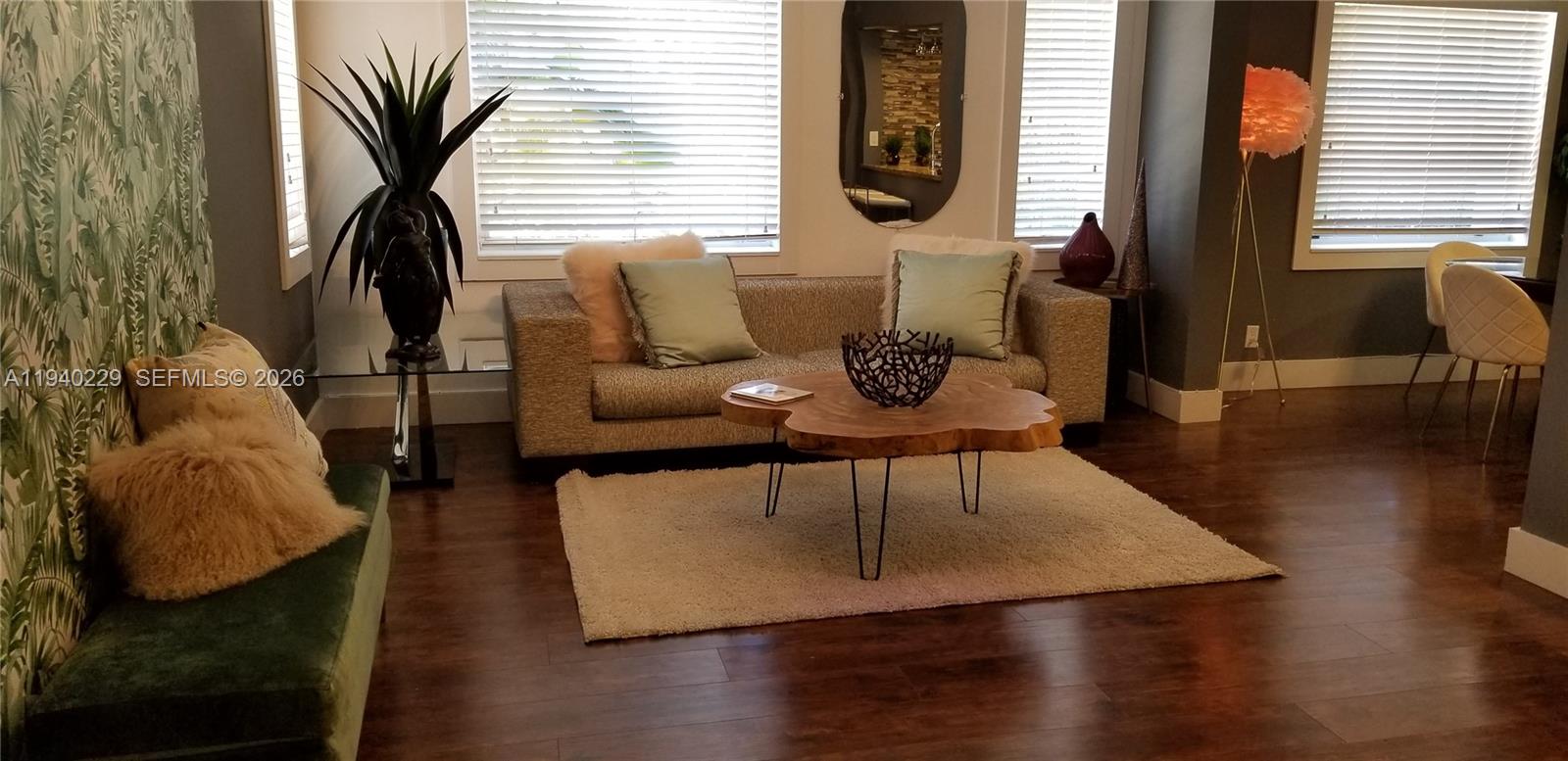 EVERGLADES SOUTH CONDO - Residential