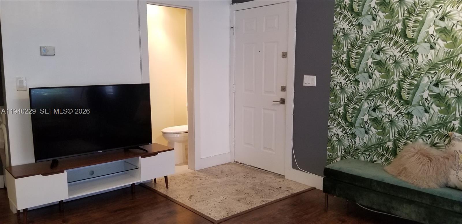 EVERGLADES SOUTH CONDO - Residential