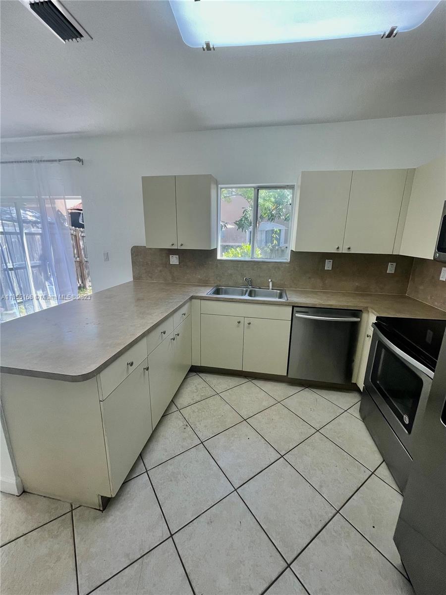 SANTA BARBARA - Residential Lease