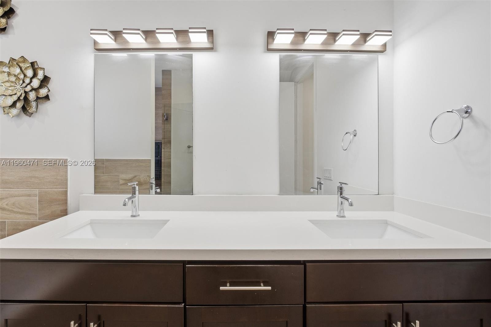 VANESSAS PLACE - Residential