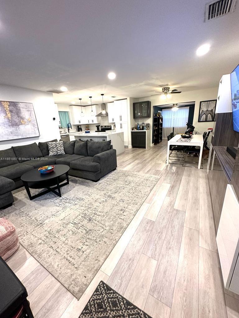 MIDLAND 1ST ADD 40-13B - Residential Lease