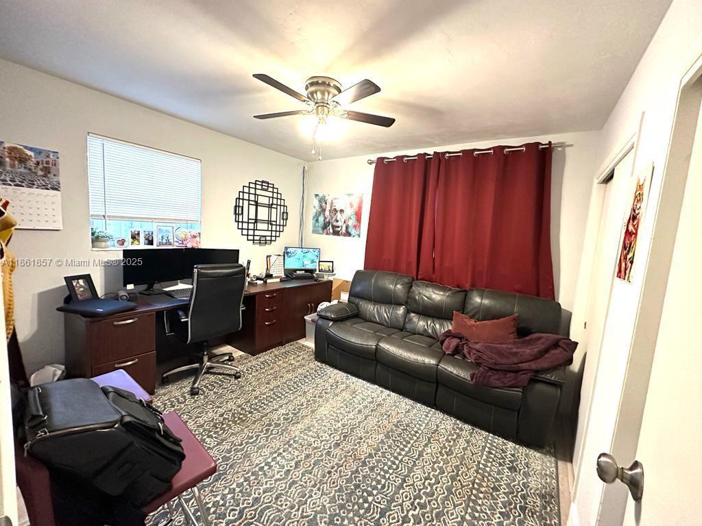 MIDLAND 1ST ADD 40-13B - Residential Lease