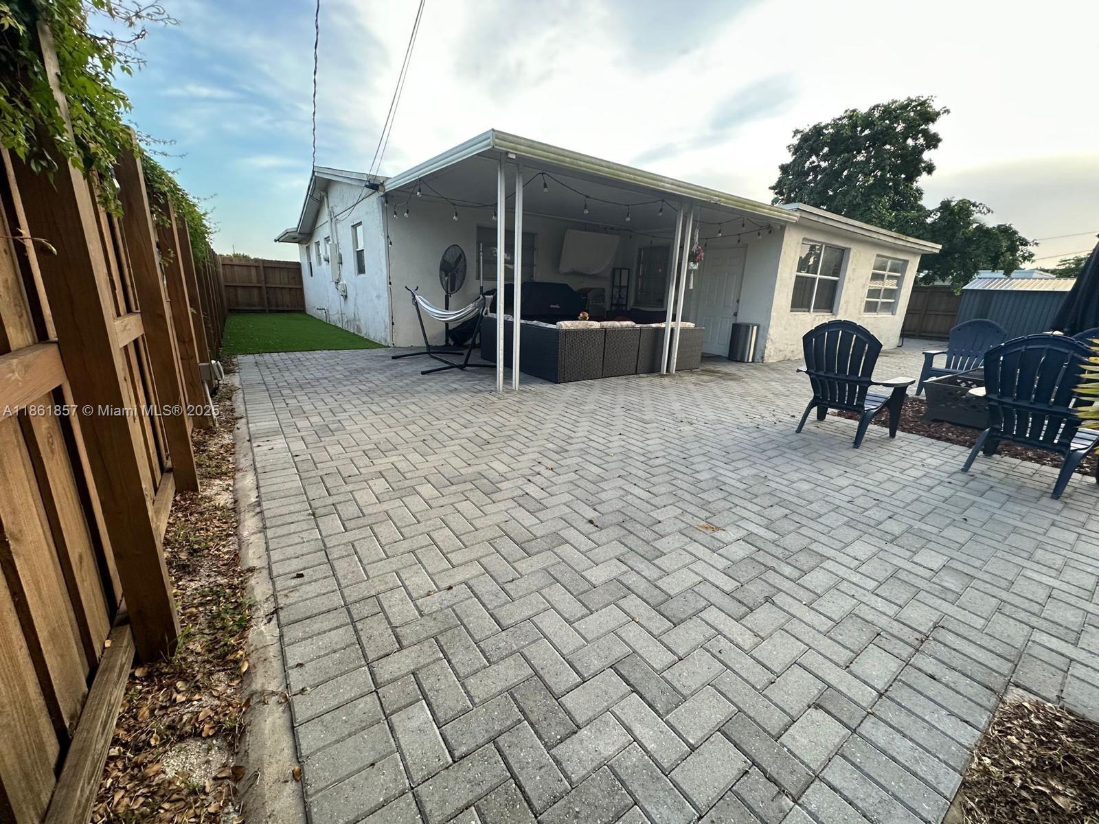 MIDLAND 1ST ADD 40-13B - Residential Lease