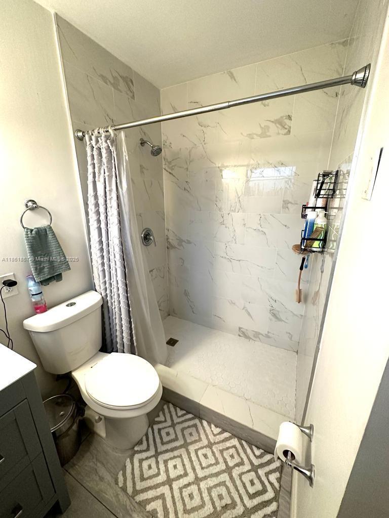 MIDLAND 1ST ADD 40-13B - Residential Lease