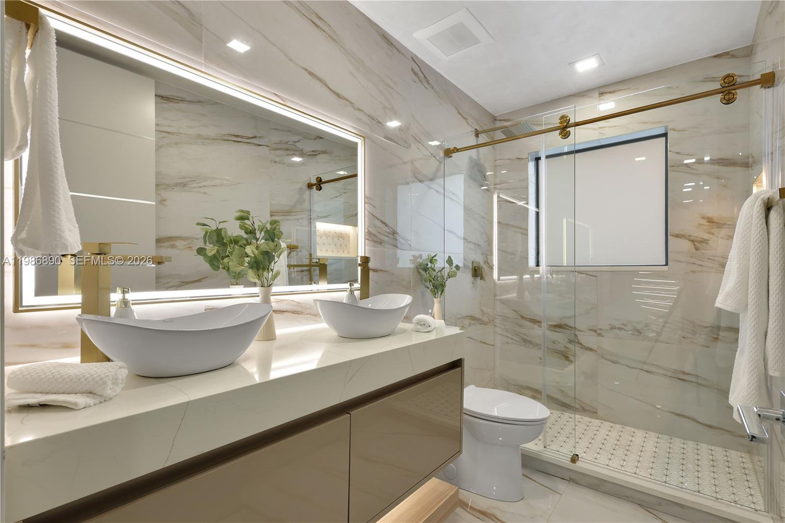 LEXINGTON HOMES ESTATES - Residential