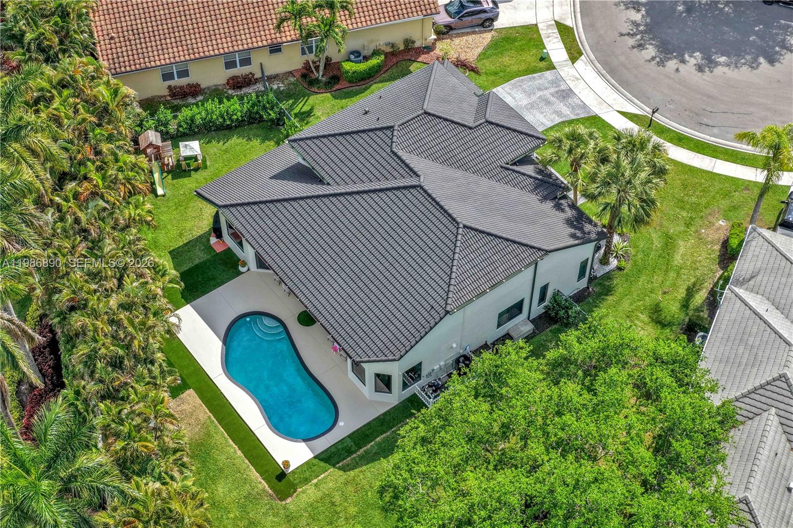 LEXINGTON HOMES ESTATES - Residential