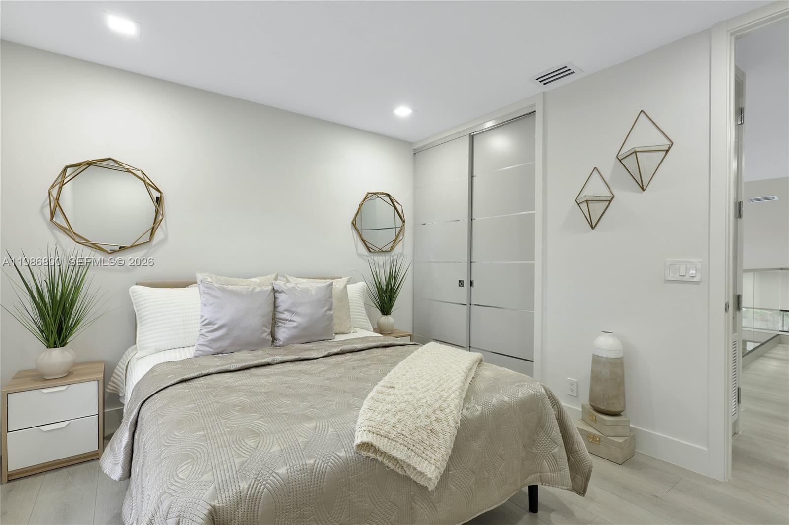 LEXINGTON HOMES ESTATES - Residential