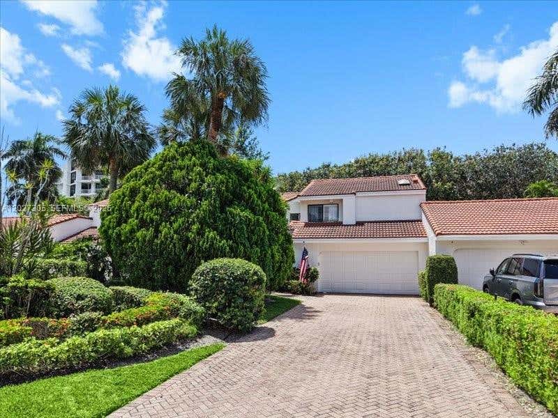 Photo of 7362 Woodmont Ct, Boca Raton, FL 33434 (MLS # A12027305)