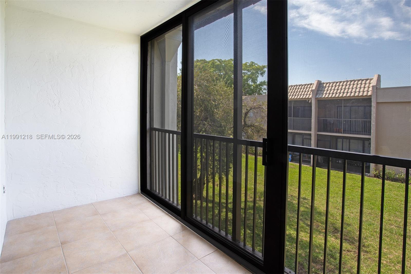 GARDENS AT BONAVENTURE 11 - Residential