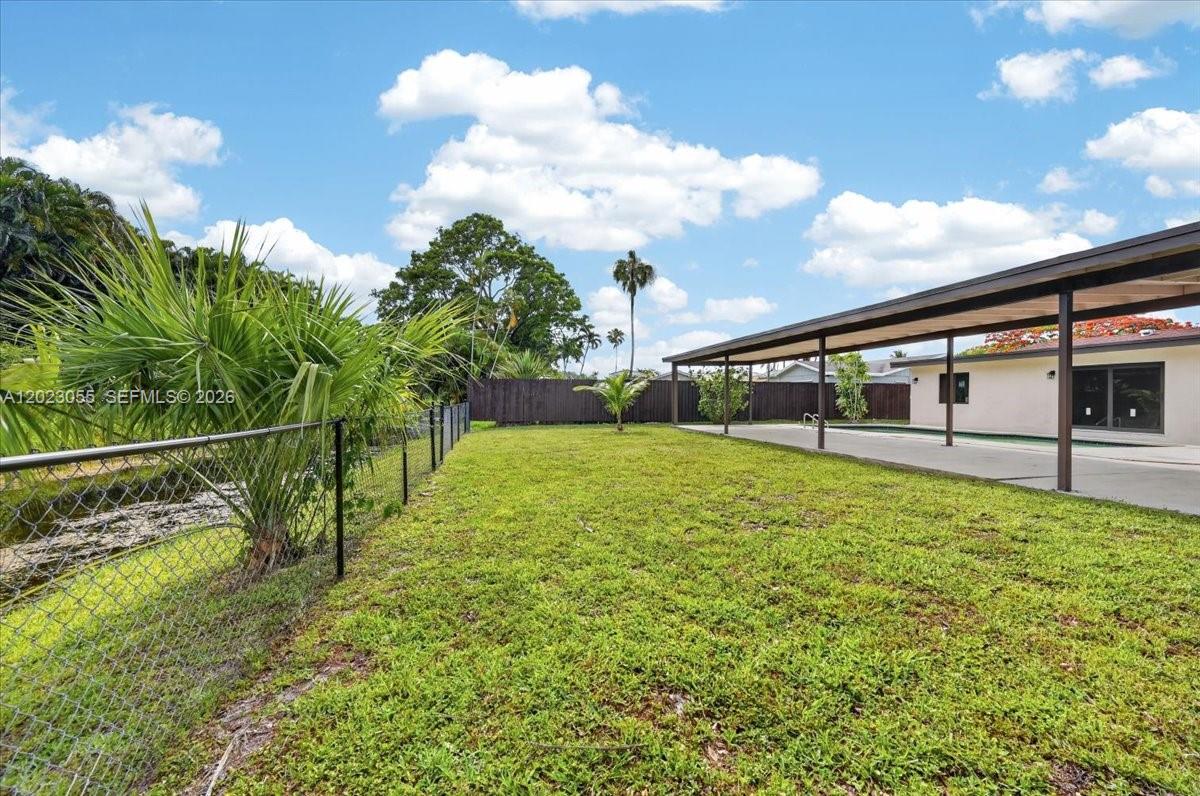 PALM AIRE VILLAGE - Residential