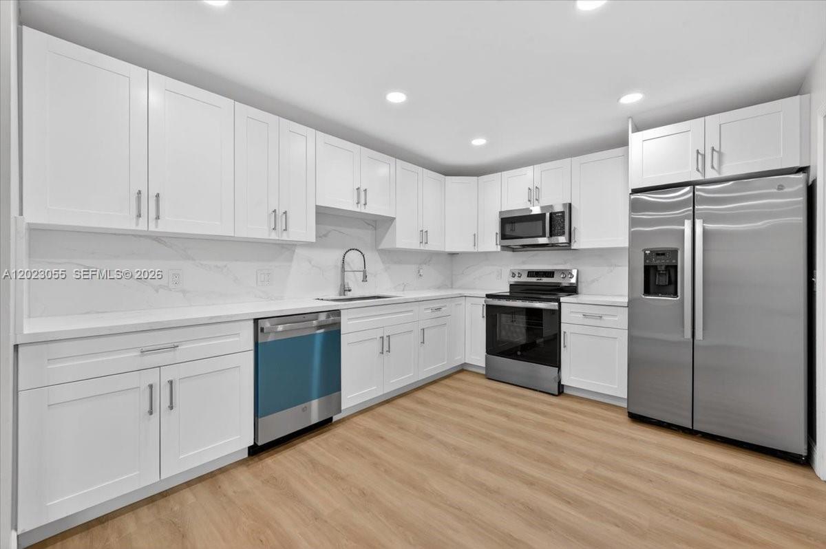 PALM AIRE VILLAGE - Residential
