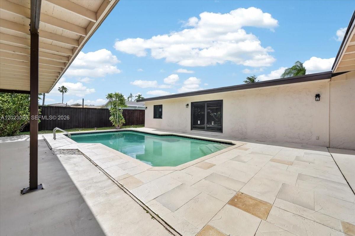 PALM AIRE VILLAGE - Residential