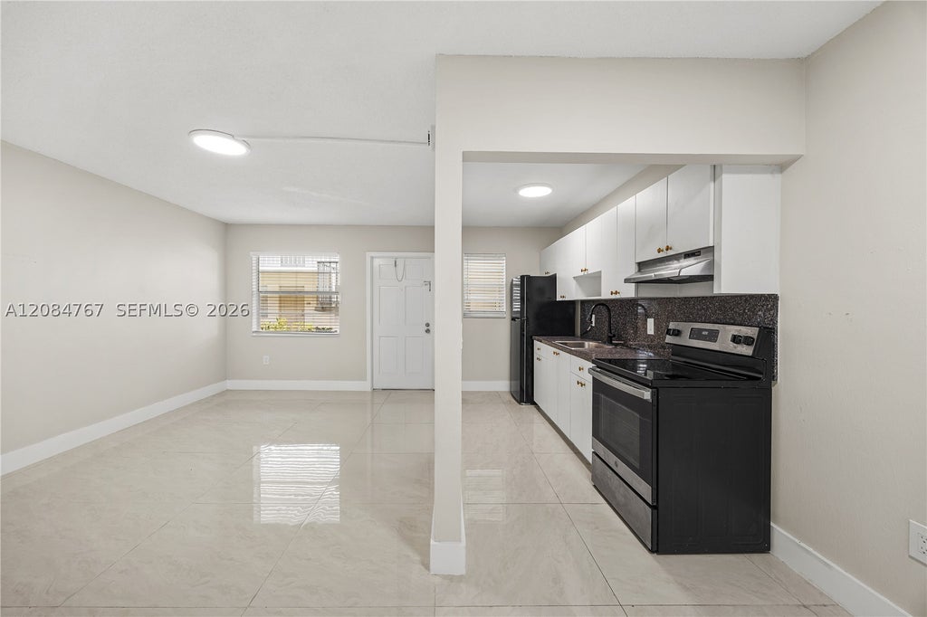 Photo of 1720 Cleveland St #111W, Hollywood, FL 33020 (MLS # A12084767)