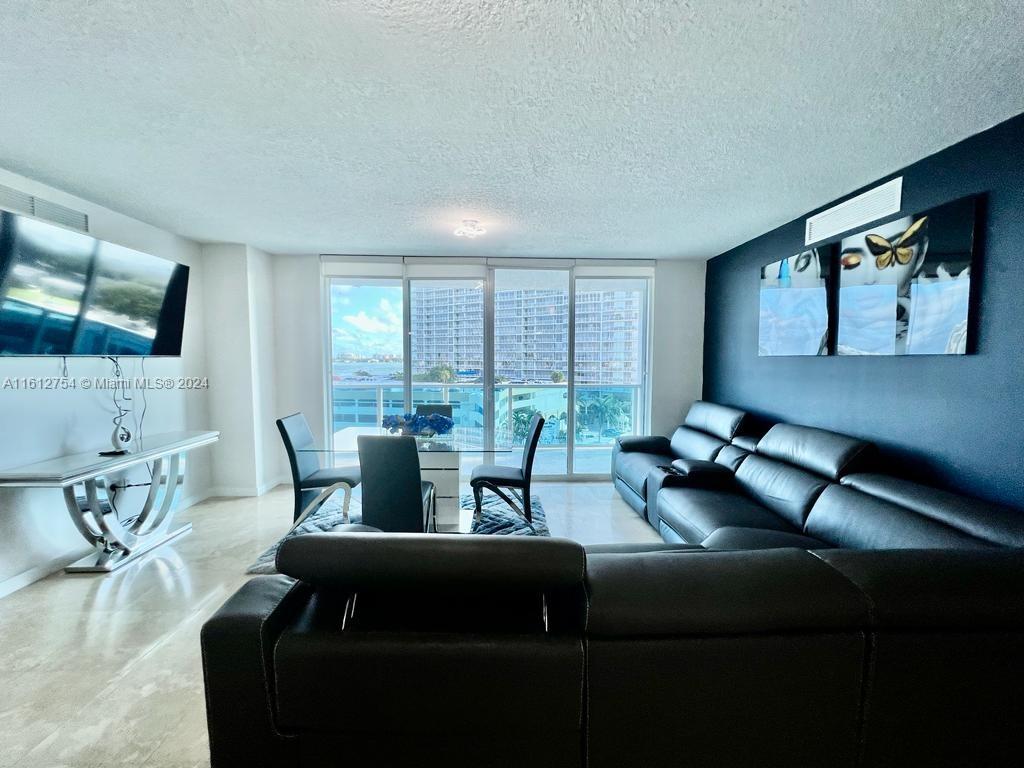 1881 79th Street Cswy 606
