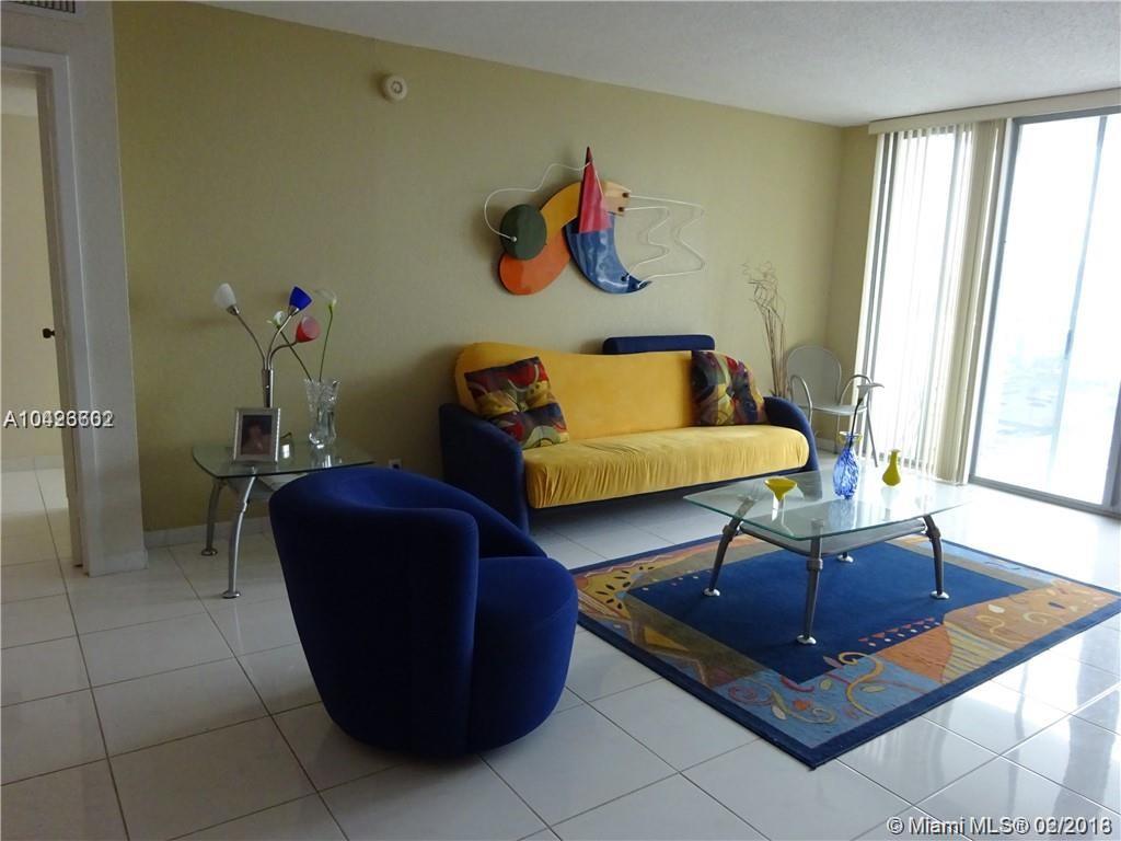 Beautiful 2 br /2 bath apt, just minutes from the famous Hollywood walk, diplomat mall, Gulftream park, horse races + casino. Is on a high floor of a luxury building that seats on the ocean. You cannot ask for more, available for 7 months .