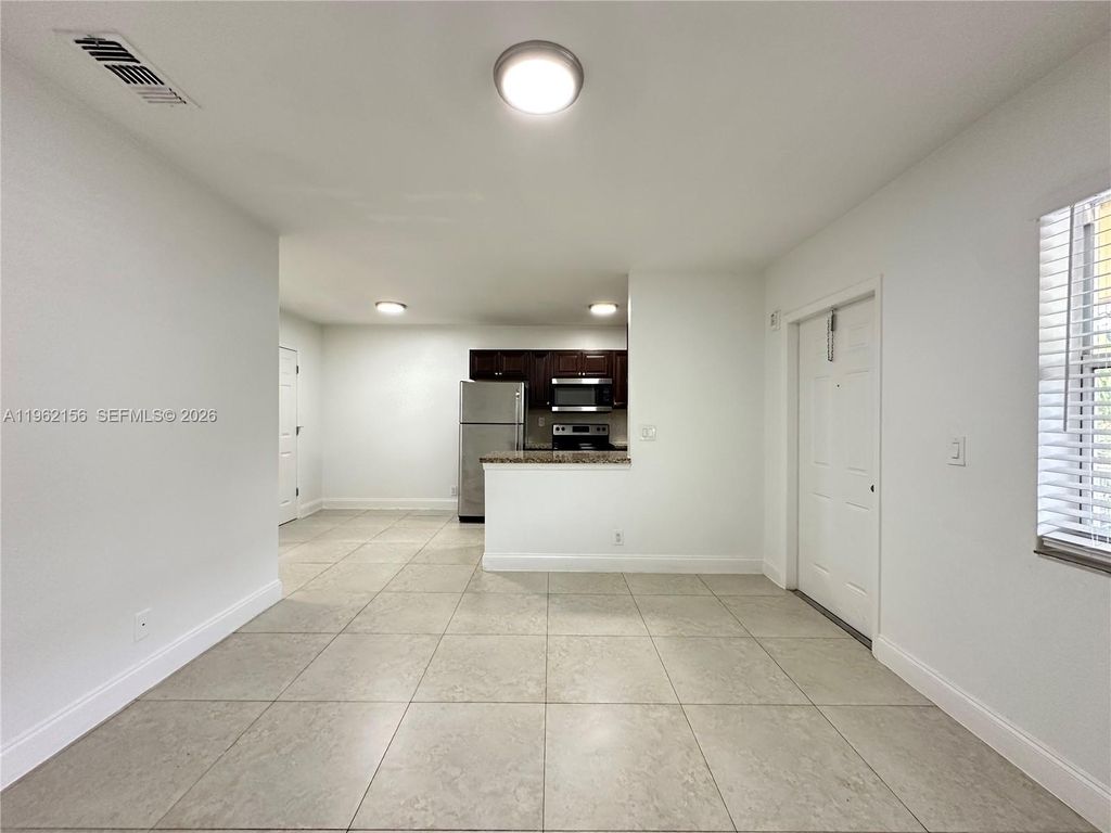 Photo of 2640 NE 8th Ave #15, Wilton Manors, FL 33334 (MLS # A11962156)