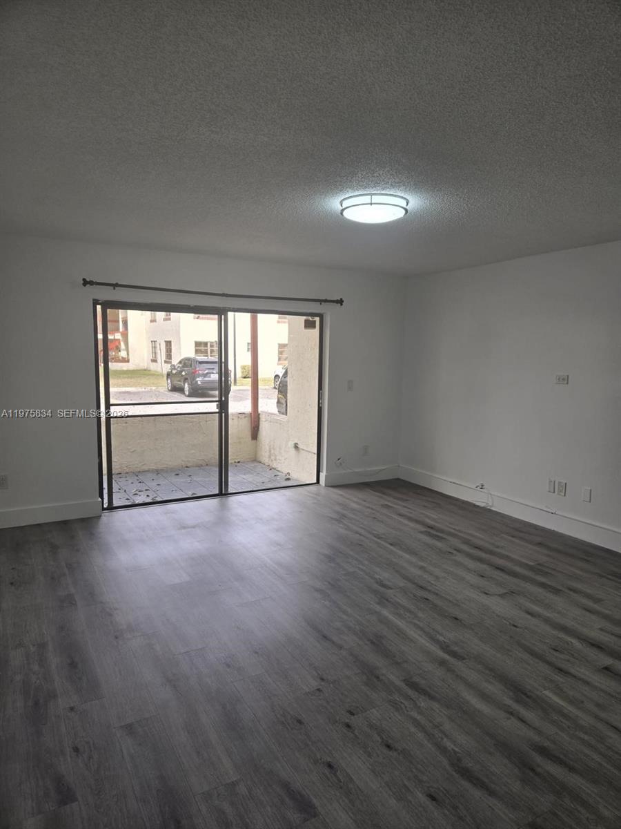 LAGO DEL REY CONDO #2 - Residential