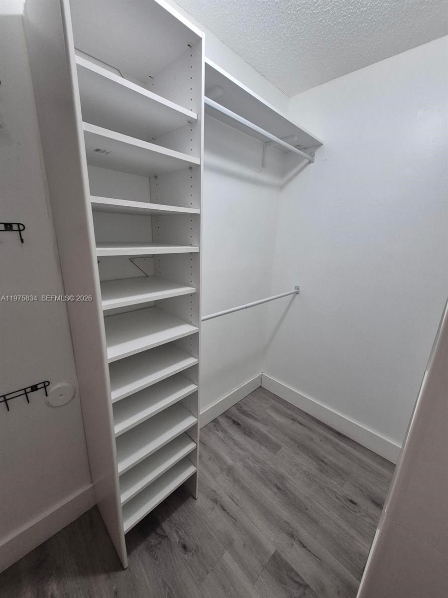 LAGO DEL REY CONDO #2 - Residential