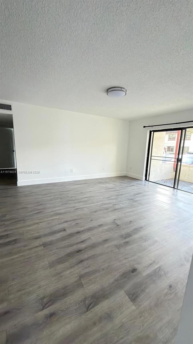 LAGO DEL REY CONDO #2 - Residential