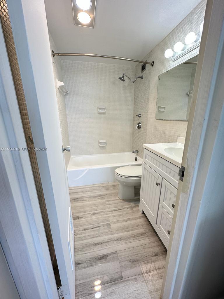 HOME TOWER CONDO - Residential