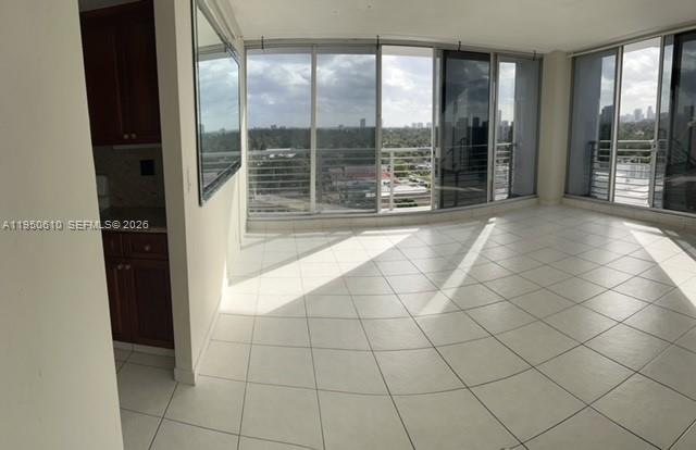 HOME TOWER CONDO - Residential