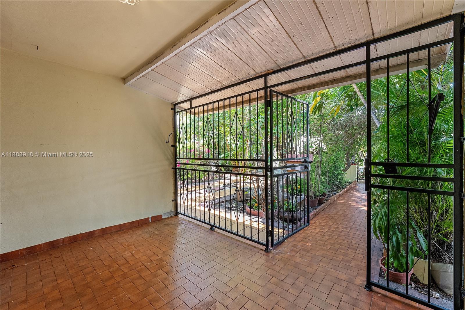 SOUTH SHENANDOAH - Residential