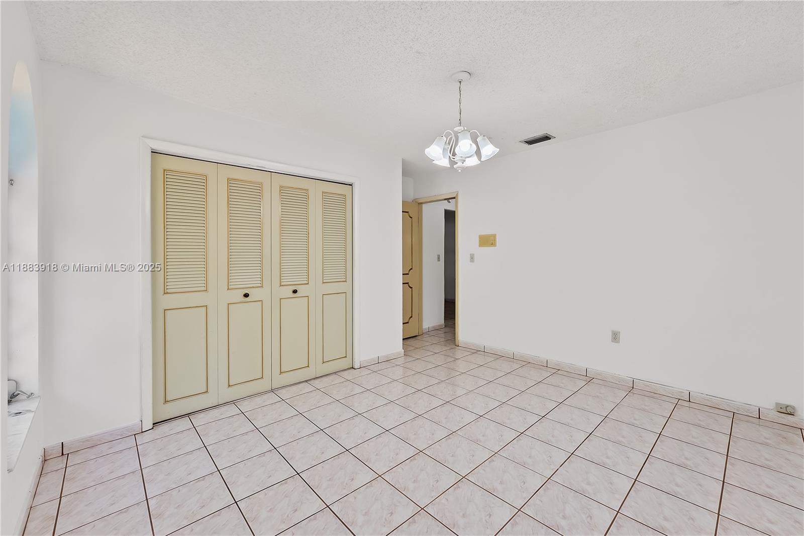 SOUTH SHENANDOAH - Residential