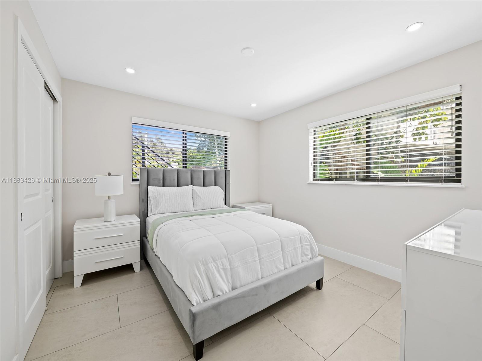 COLEE HAMMOCK - Residential Lease