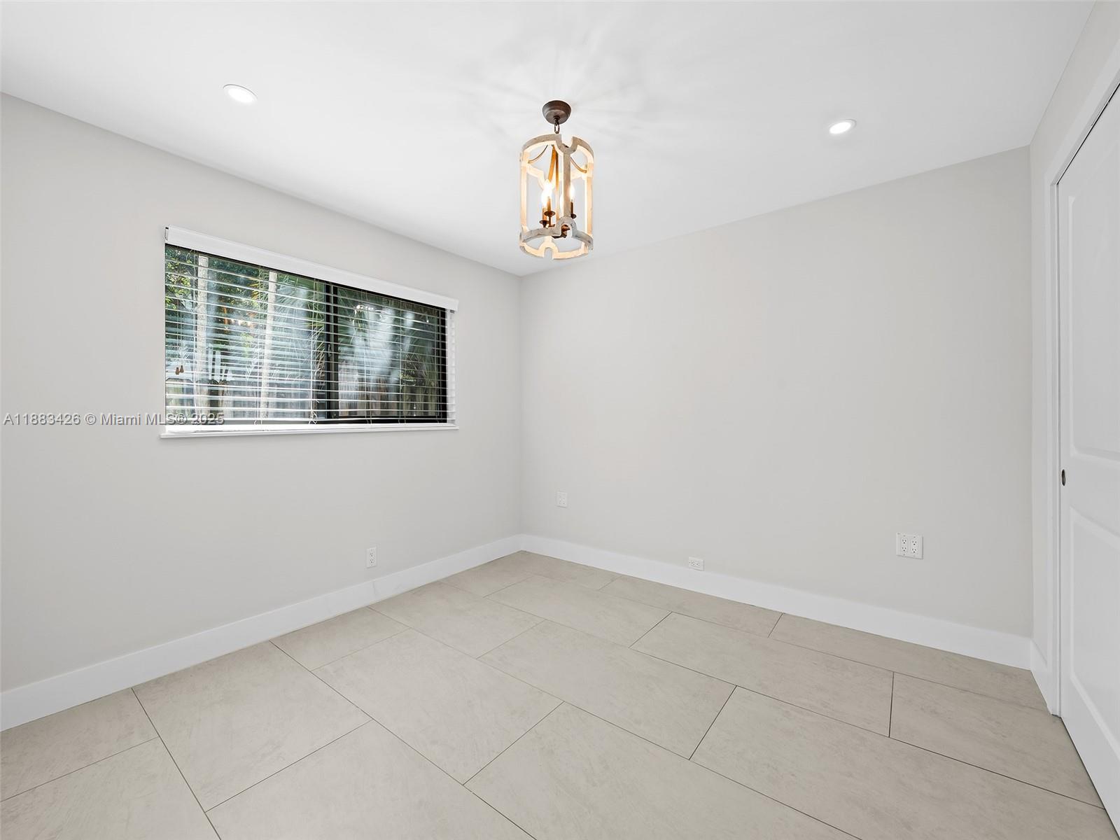 COLEE HAMMOCK - Residential Lease