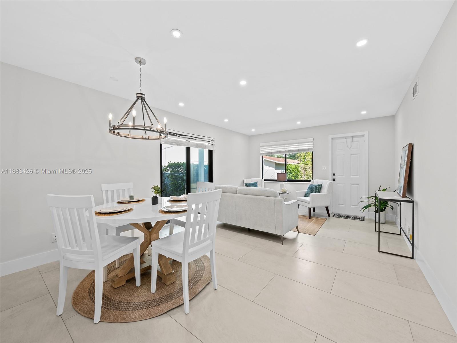 COLEE HAMMOCK - Residential Lease