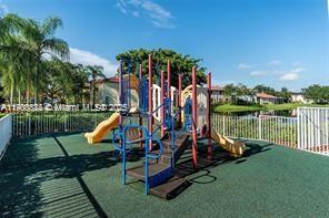 EMERALD COURTS - OPAL CRE - Residential Lease