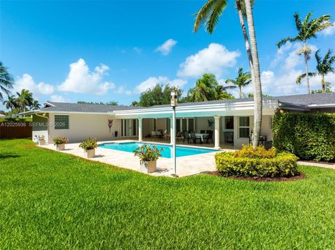 Tiny photo for 15421 SW 79th Ave, Palmetto Bay, FL 33157 (MLS # A12025936)