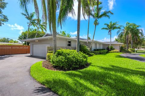 Tiny photo for 15421 SW 79th Ave, Palmetto Bay, FL 33157 (MLS # A12025936)