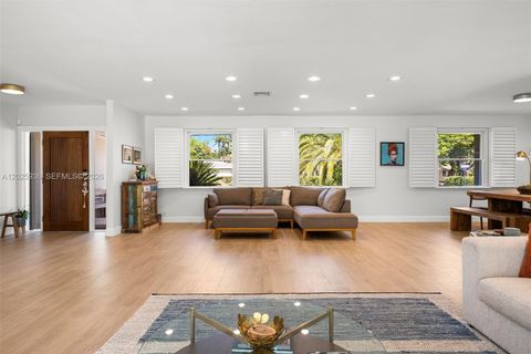 Tiny photo for 15421 SW 79th Ave, Palmetto Bay, FL 33157 (MLS # A12025936)
