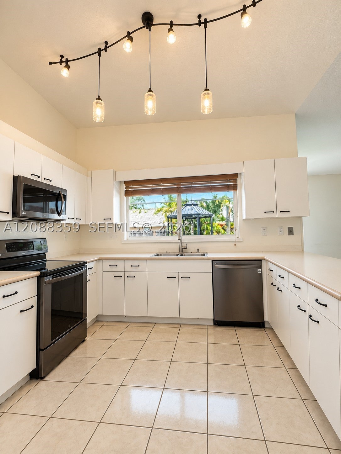 16080 SW 155th Ct