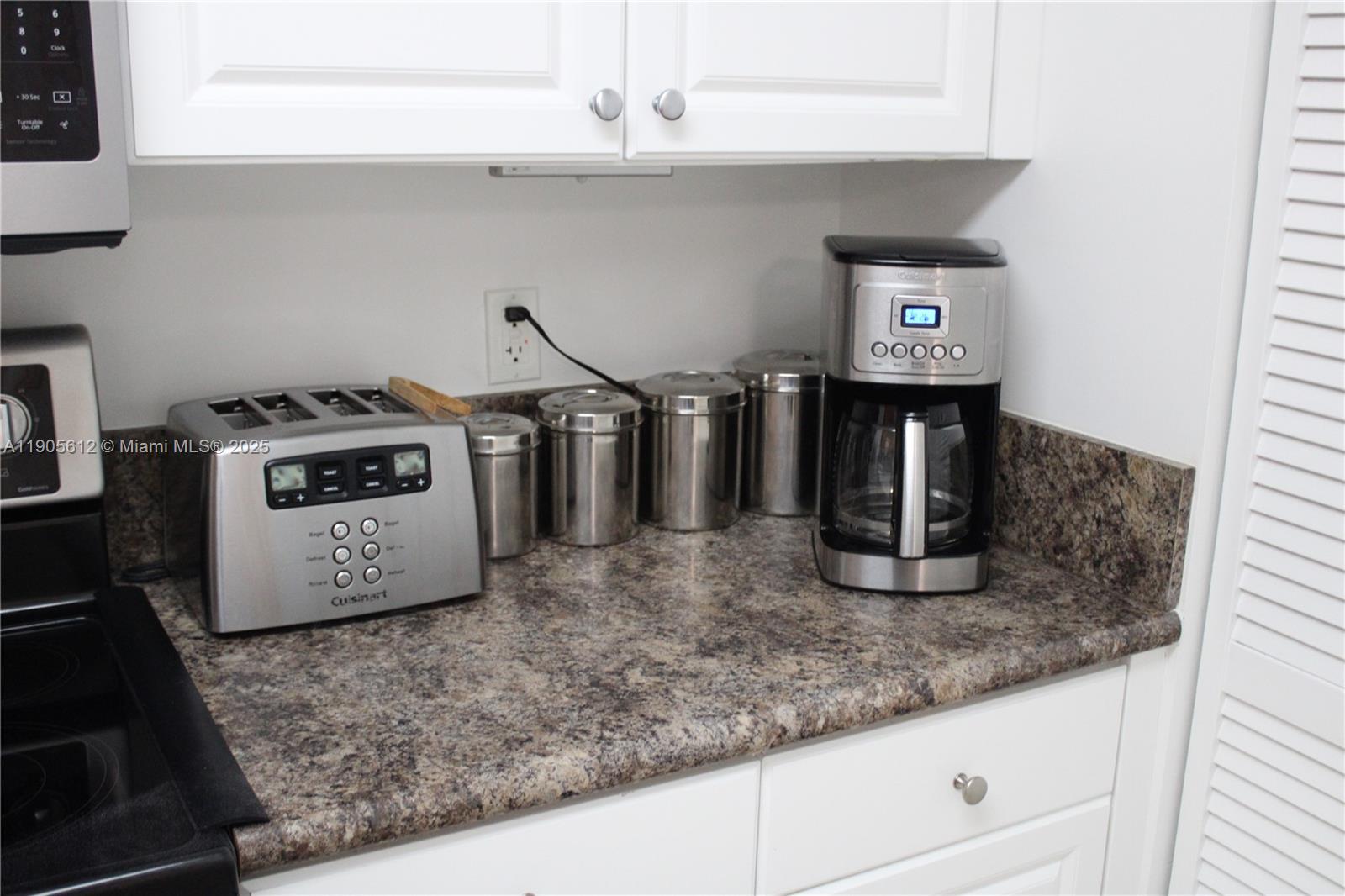 SHERIDAN BEACH CLUB CONDO - Residential Lease