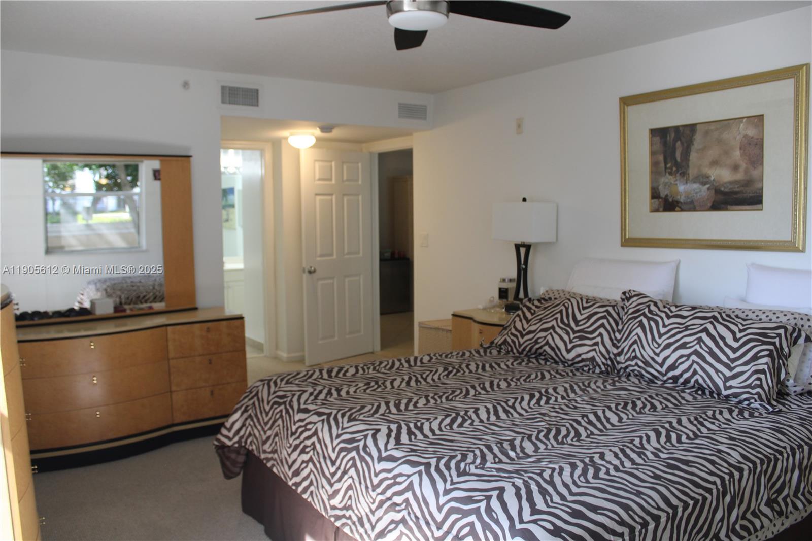 SHERIDAN BEACH CLUB CONDO - Residential Lease